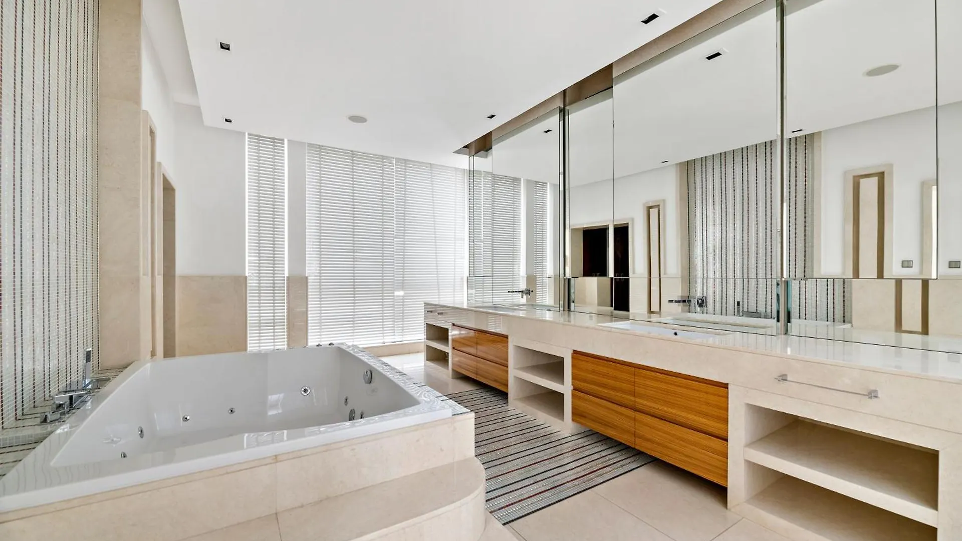 Blue Breeze - Prestigious And Luxury 7Br Villa In Emirates Hills Dubai 0*,  United Arab Emirates