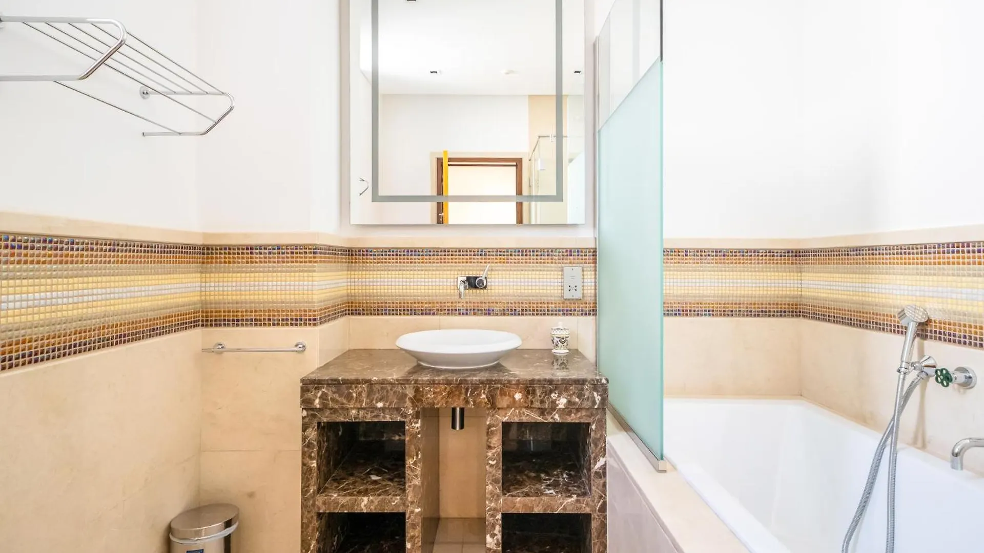 Blue Breeze - Prestigious And Luxury 7Br Villa In Emirates Hills Dubai 0*,  United Arab Emirates