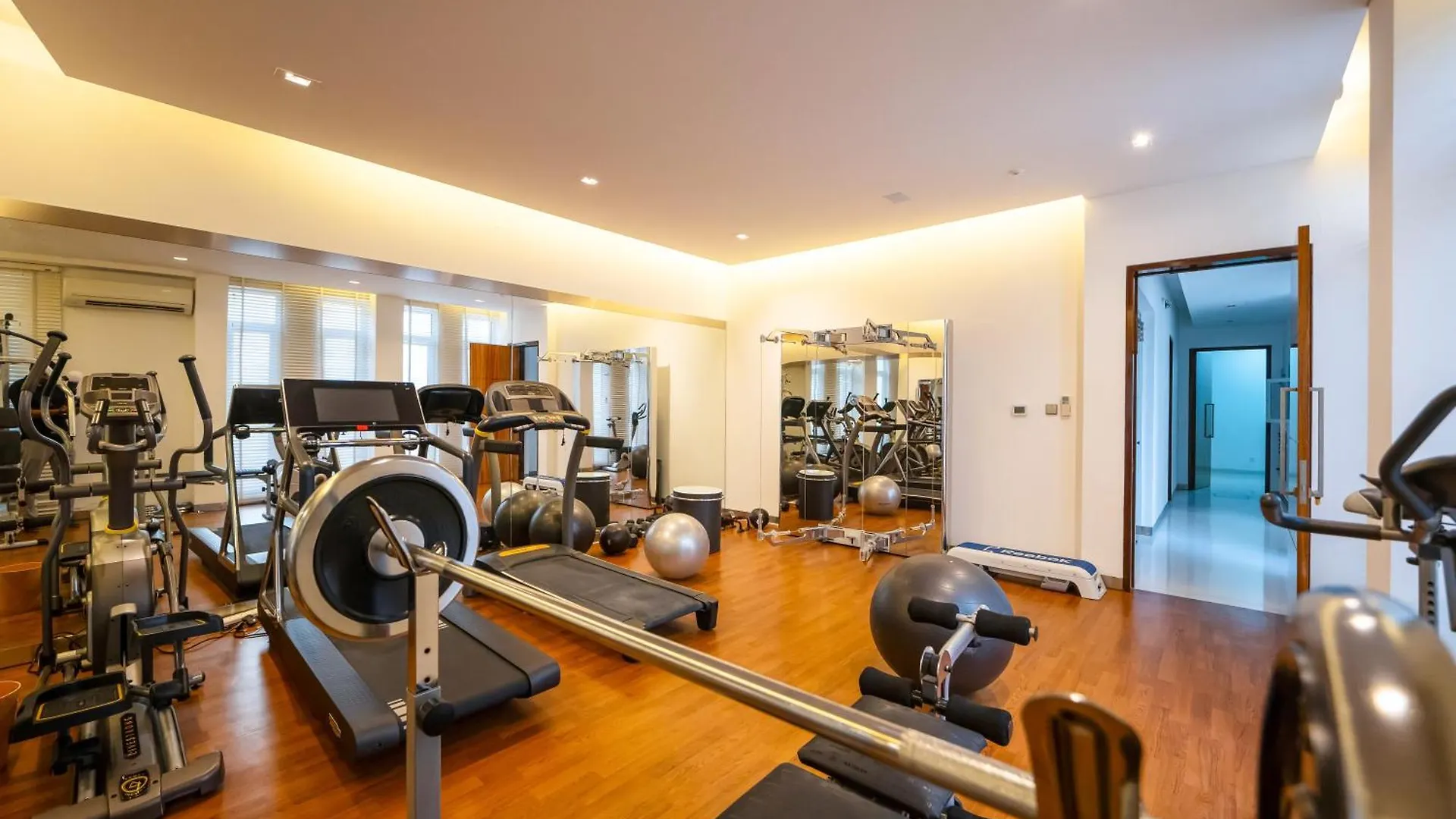 Blue Breeze - Prestigious And Luxury 7Br Villa In Emirates Hills Dubai United Arab Emirates
